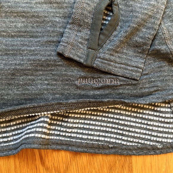 Patagonia; 1/2 zip - Picture 4 of 4